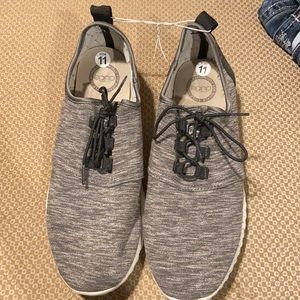 Hey Dudes Sz11 Grey Stretch Sneakers